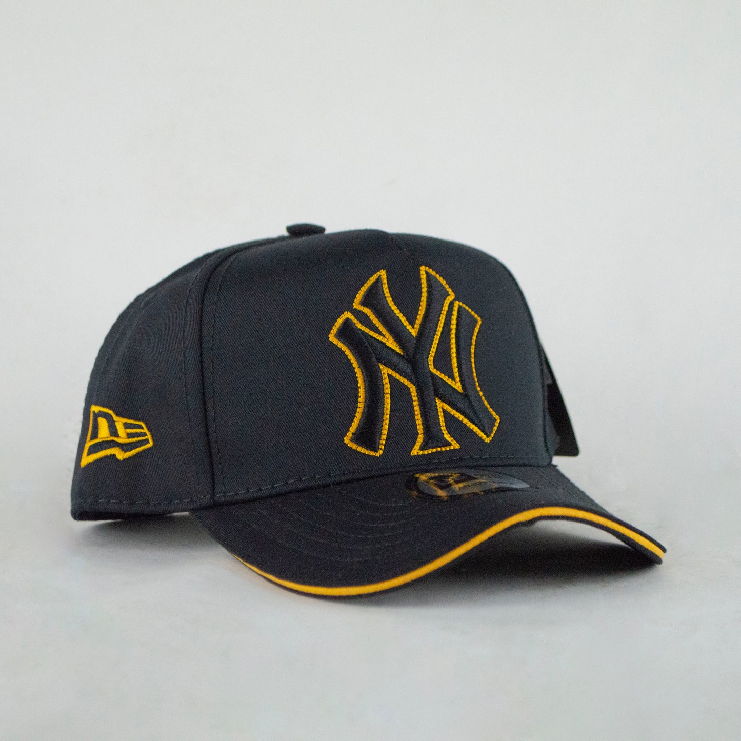 YANKEES BLACK & YELLOW